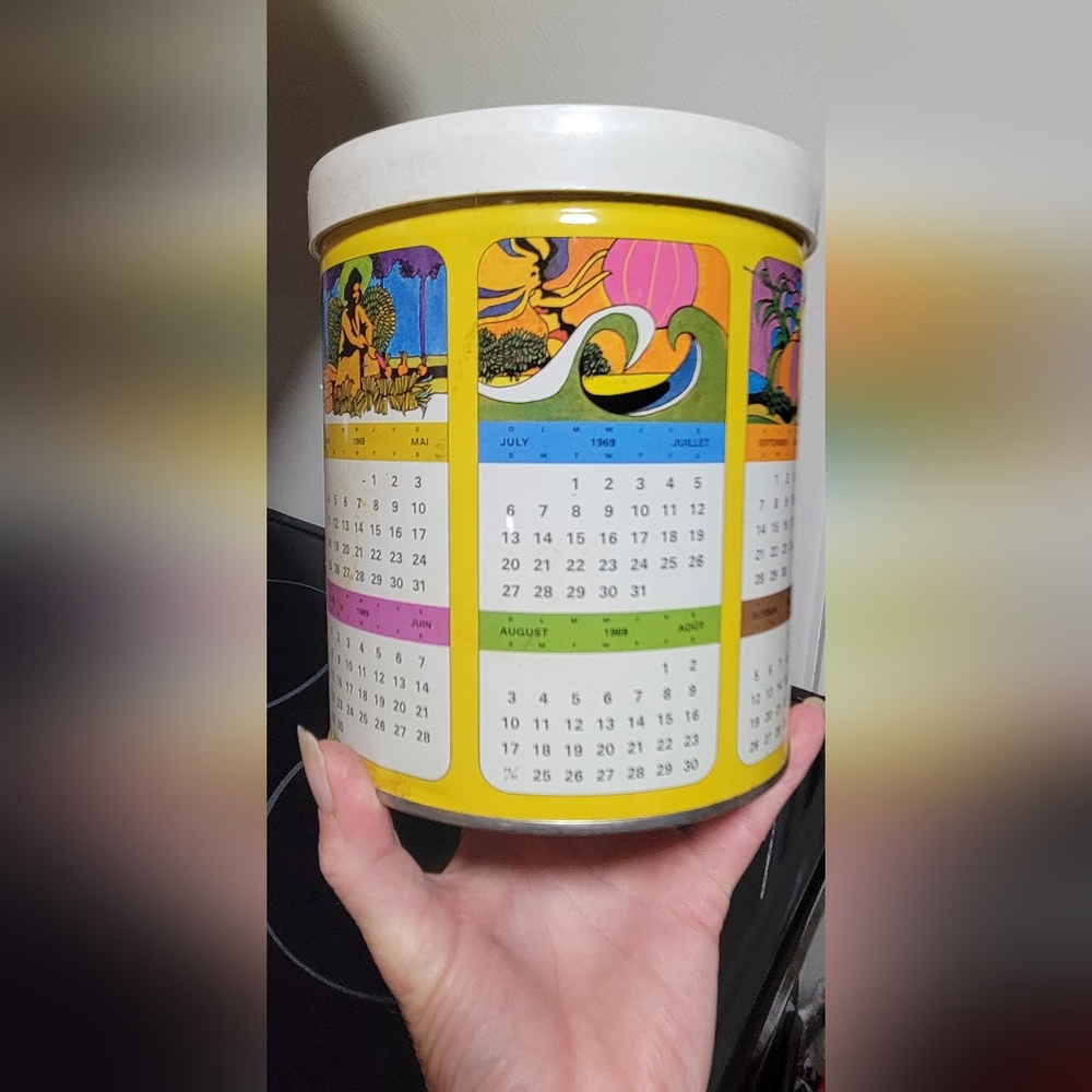 1969 Colorful Vintage Calendar Tin
